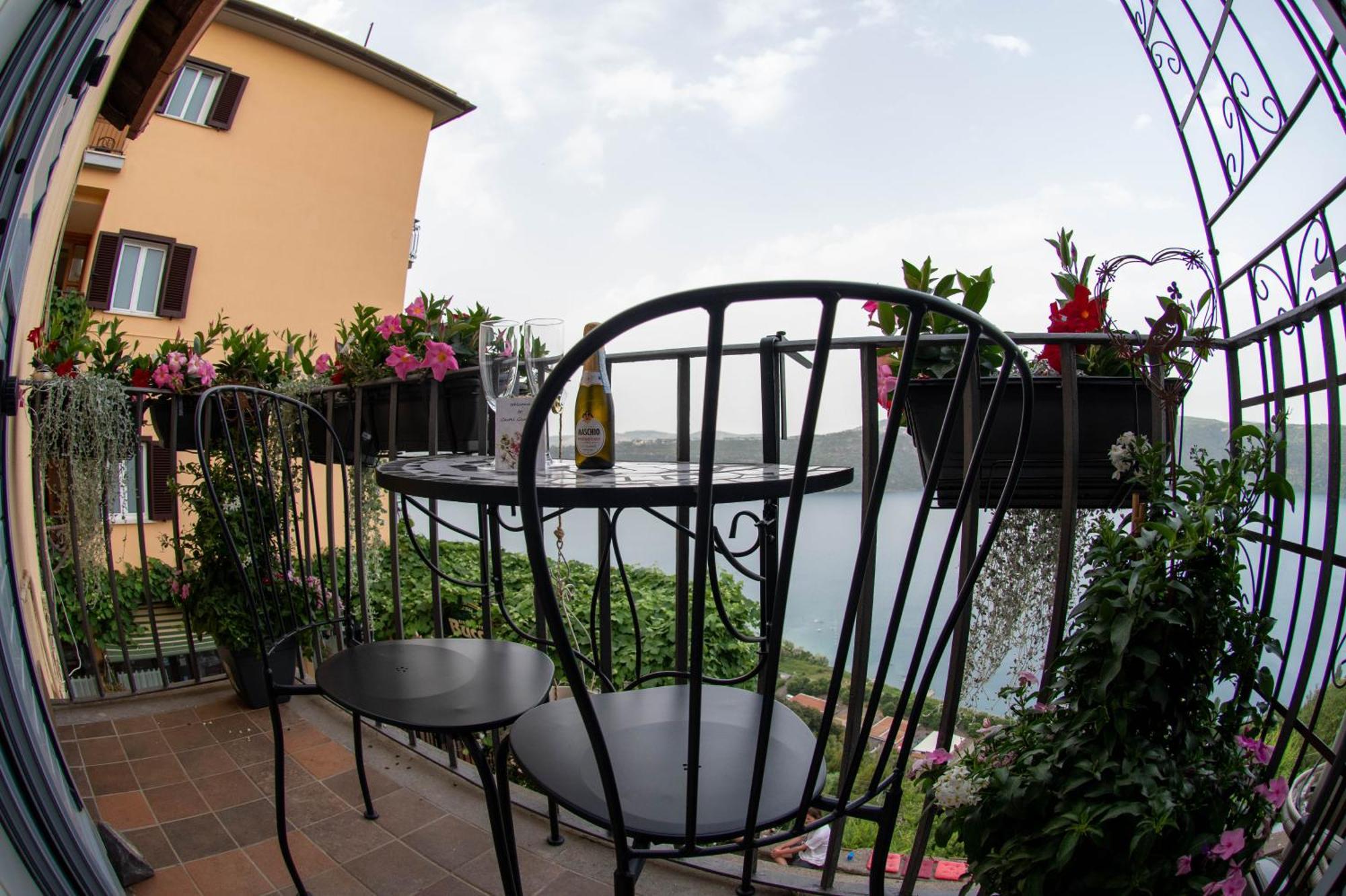 B&B Carpe Diem Vista Lago Castel Gandolfo Kültér fotó